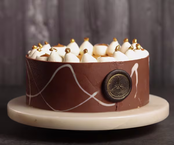 Vanilla Salted Caramel Cake