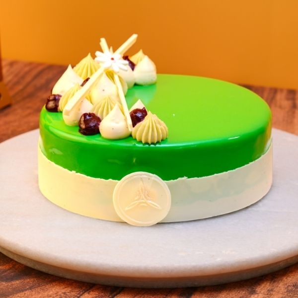 Matcha Raspberry Cake, view 2